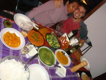 comida hindú para amigos Pablo y Mica en Uruguay