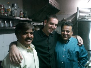 con el chef y el patrón Sanjeev en Chandigarh, India